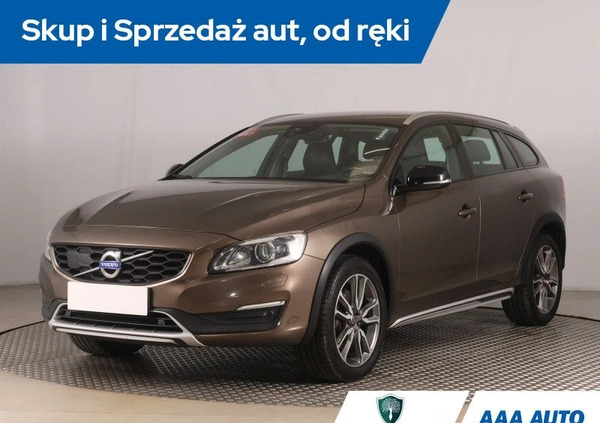 Volvo V60 Cross Country cena 70000 przebieg: 191849, rok produkcji 2016 z Sieniawa małe 379